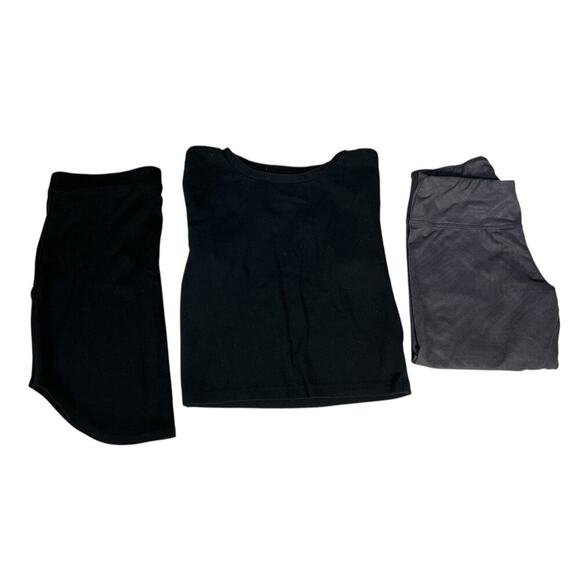 Forever 21 Pants - Bundle Mini Skirt Black Small Crop Top Black Medium Capri Leggings Small Gray